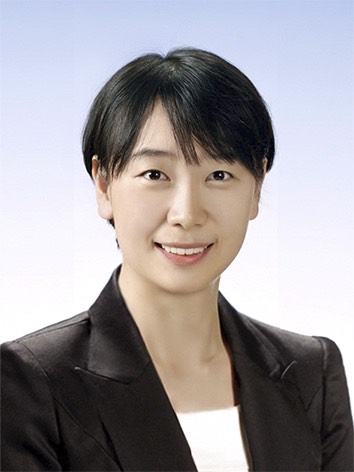 Eun Lee